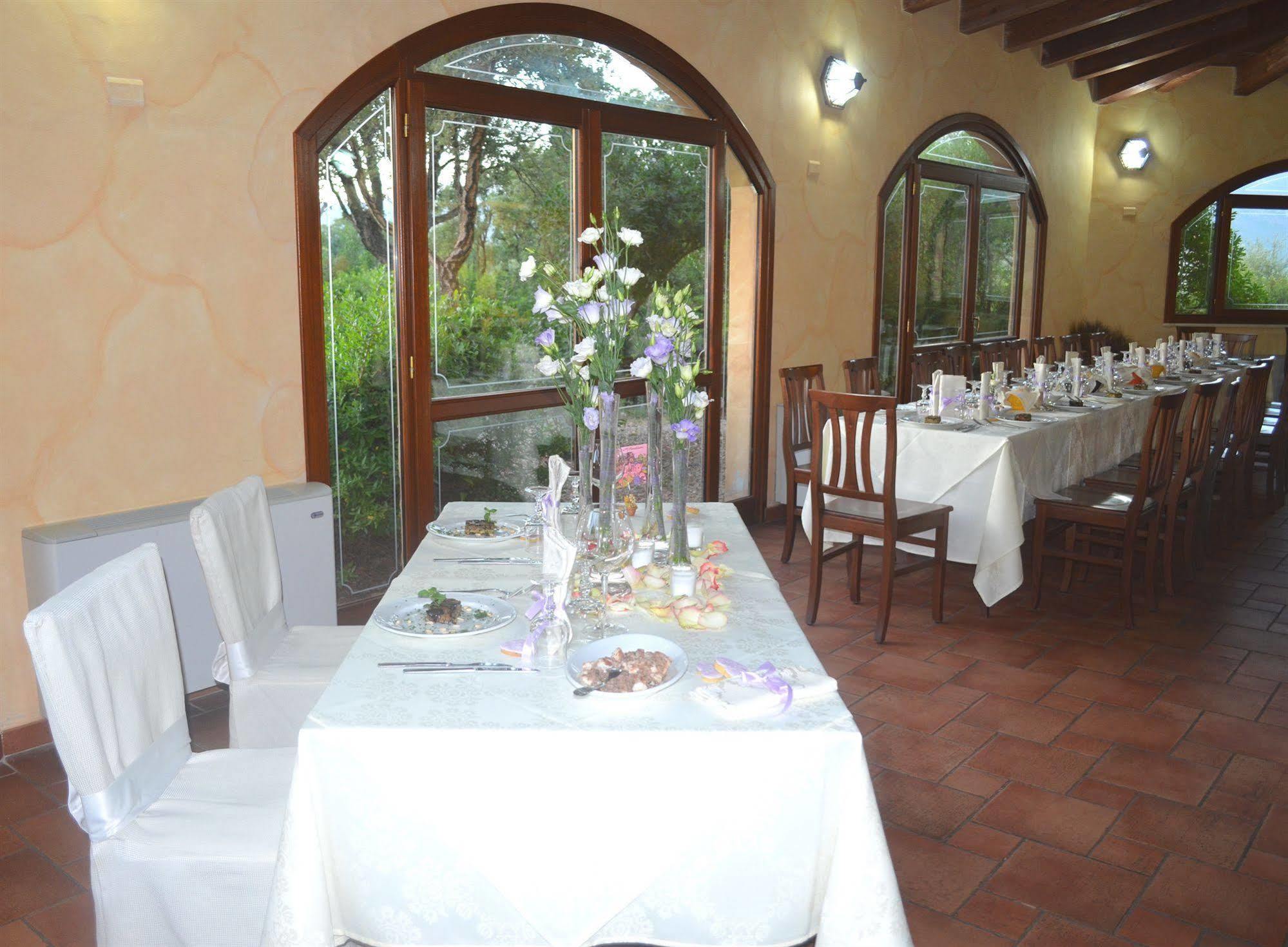 Hotel Giardino Corte Rubja Иглесиас Екстериор снимка